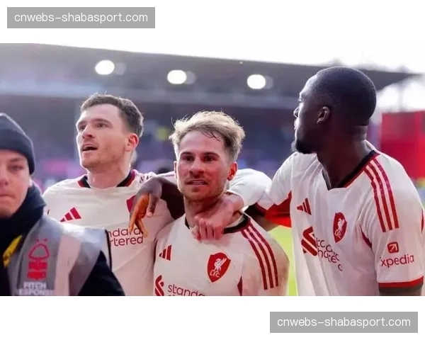 四人缠斗至最后冲刺：马蒂亚斯·弗鲁克泽尔险胜XC世界杯男子组